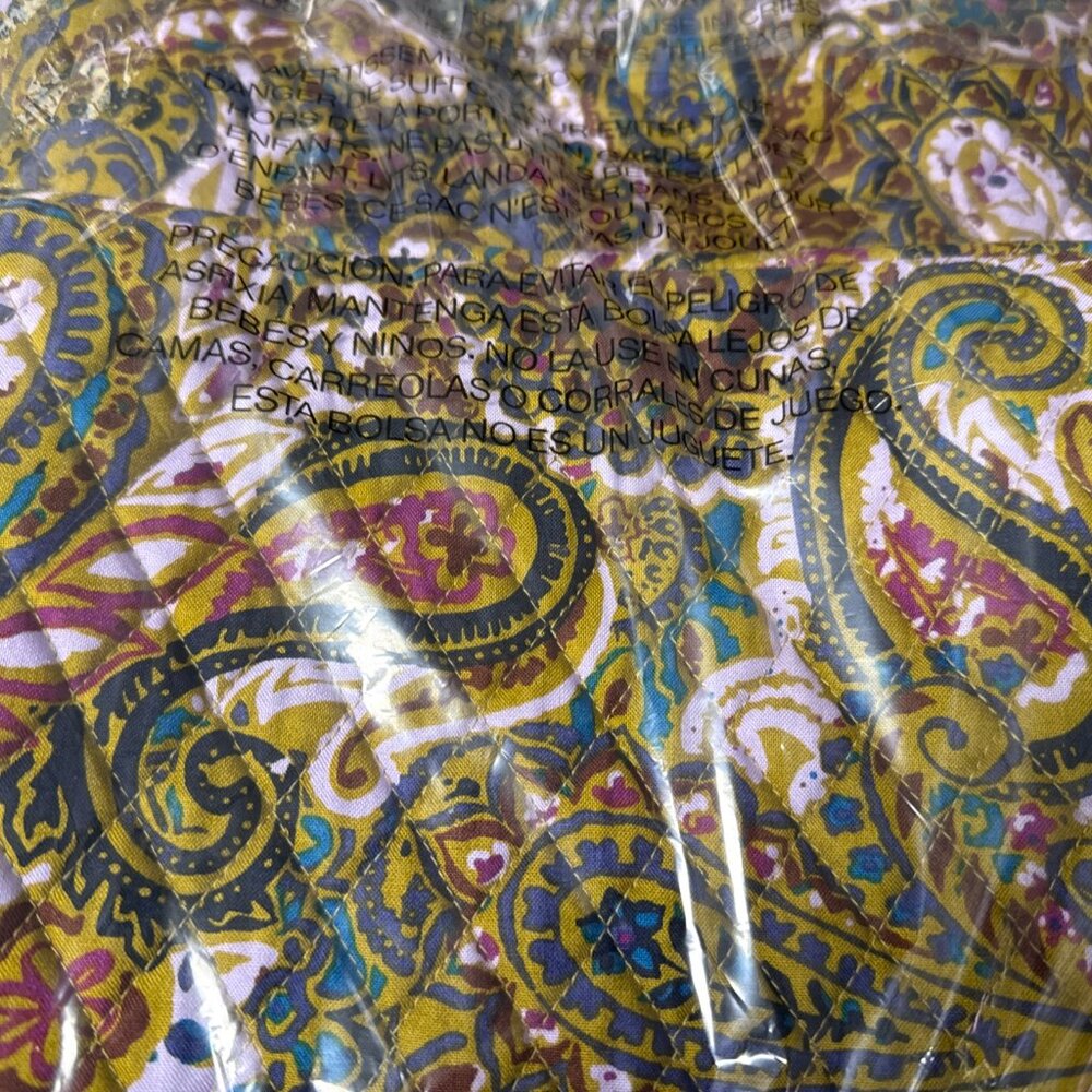 Vera Bradley Essential Grand Tote Buta Spray Paisley NWT - Picture 2 of 9